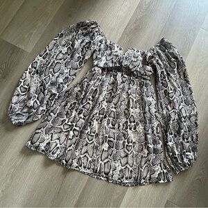 Forever 21 Snake Print Off-Shoulder Dress